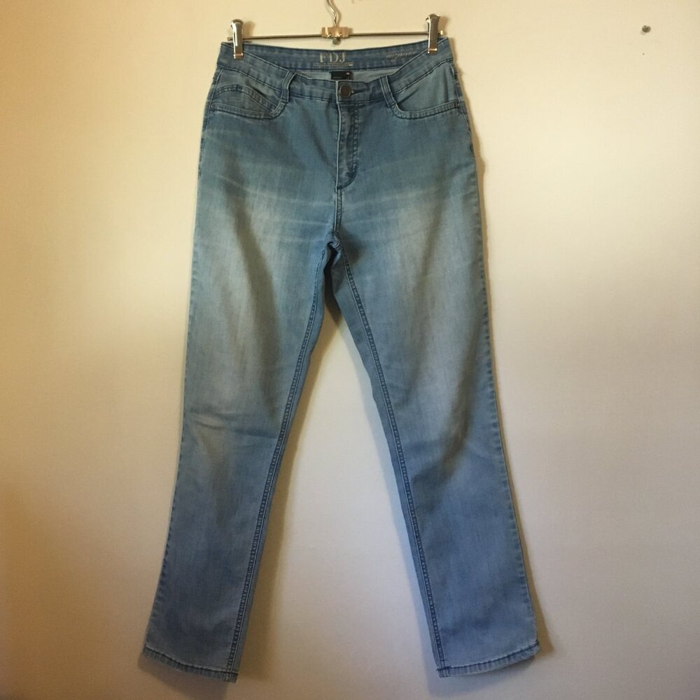 FDJ French Dressing Jeans Suzanne Petite 8P Light Blue Straight Leg